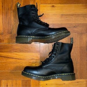 Dr. Martens 1460 Pascal Black Leather Combat Boot Women 11US / Men 10US